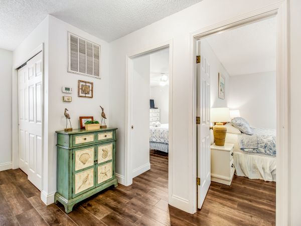This Updated Pool Home Sleeps Eight Guests North Anna Maria