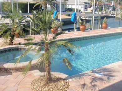 Canalside Pool and Spa