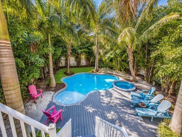 3 bedroom plus loft Anna Maria Vacation home at North End