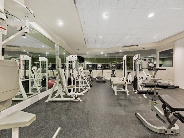 Luxury Four Bedroom Gulf Front Condo that sleeps 10