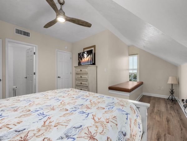Luxury Four Bedroom Gulf Front Condo that sleeps 10