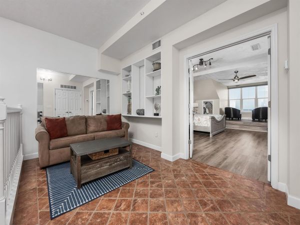 Luxury Four Bedroom Gulf Front Condo that sleeps 10
