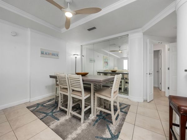 Luxury Four Bedroom Gulf Front Condo that sleeps 10