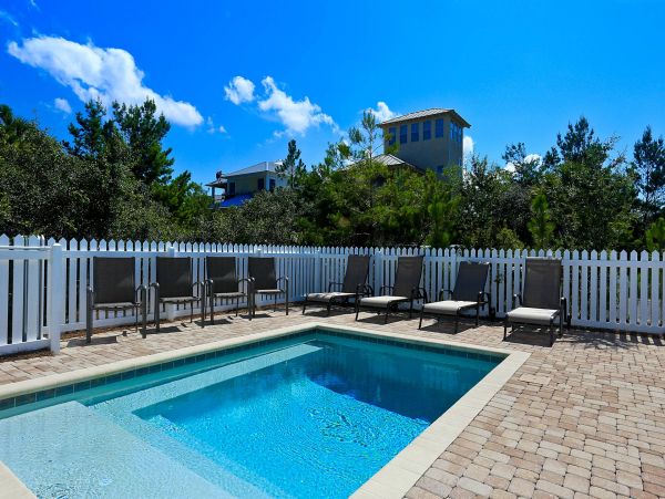 Private Home in Santa Rosa Beach Sleeps 12 with Pool