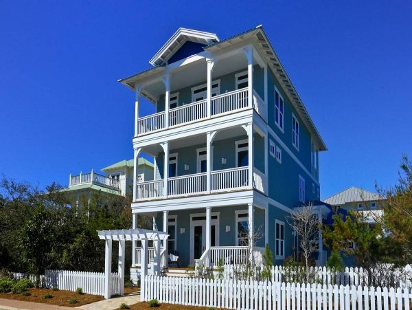 Private Home in Santa Rosa Beach Sleeps 12 with Pool