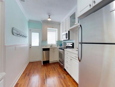 Wonderful Bradenton Beach Cottage close to Bridge Street Wonderful Bradenton Beach Cottage close to Bridge Street