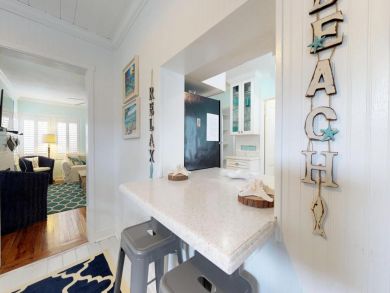 Wonderful Bradenton Beach Cottage close to Bridge Street Wonderful Bradenton Beach Cottage close to Bridge Street