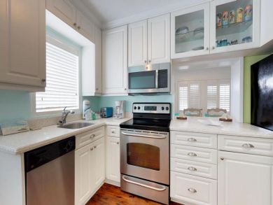 Wonderful Bradenton Beach Cottage close to Bridge Street Wonderful Bradenton Beach Cottage close to Bridge Street