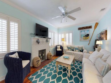 Wonderful Bradenton Beach Cottage close to Bridge Street Wonderful Bradenton Beach Cottage close to Bridge Street