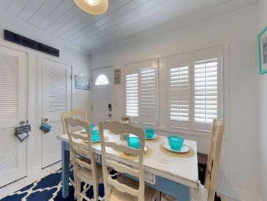 Wonderful Bradenton Beach Cottage close to Bridge Street Wonderful Bradenton Beach Cottage close to Bridge Street