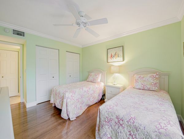 Anna Maria Island Vacation Condo Rental - Cortez Beach Access