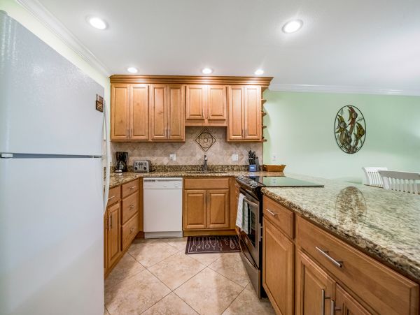 Anna Maria Island Vacation Condo Rental - Cortez Beach Access