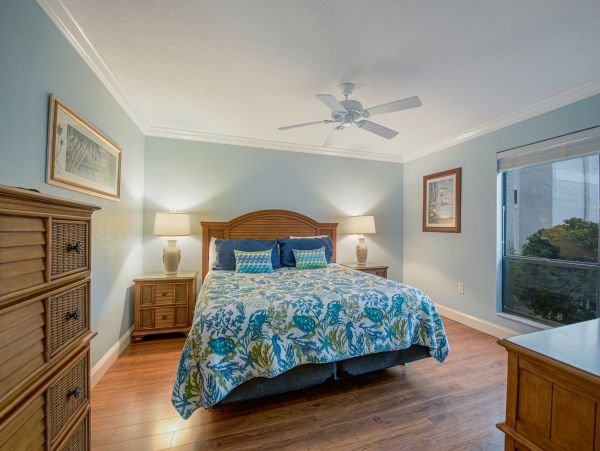 Anna Maria Island Vacation Condo Rental - Cortez Beach Access