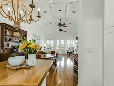 Destin Luxury Four Bedroom Vacation Rental Sleeps 10 Guests