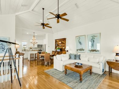 Destin Luxury Four Bedroom Vacation Rental Sleeps 10 Guests