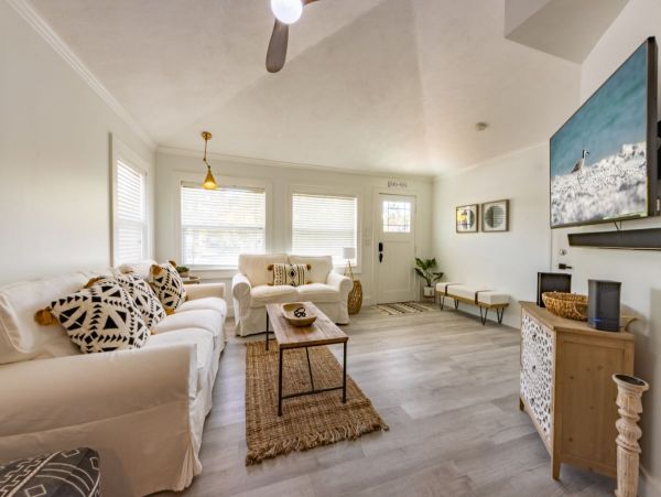 North End Bayside Anna Maria Three Bedroom Rental with Pool