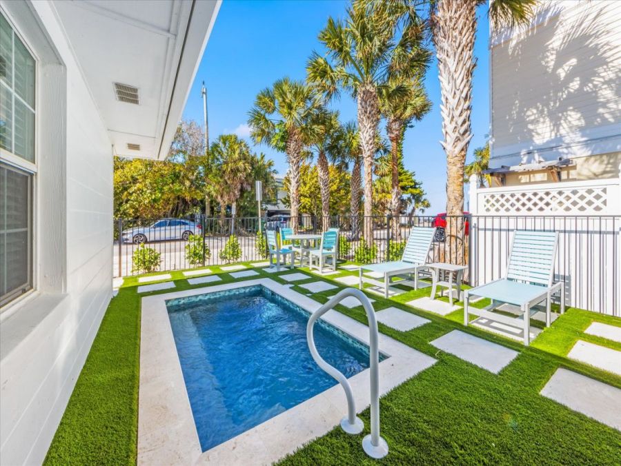 North End Bayside Anna Maria Three Bedroom Rental with Pool