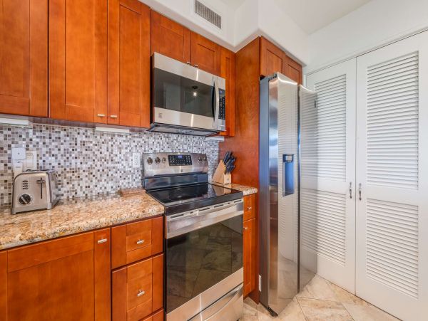 Kaanapali Rental Condo with Pool & Two Bedrooms