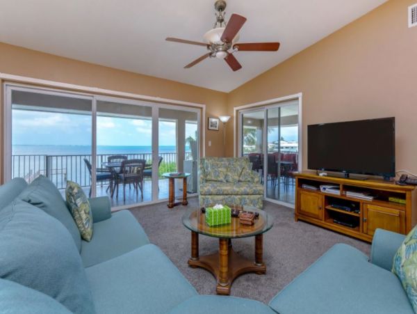 Four Bedroom Vacation Rental in the Florida Keys Pool & Spa