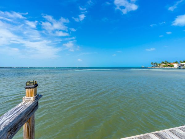 Four Bedroom Vacation Rental in the Florida Keys Pool & Spa