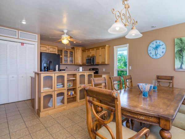 Four Bedroom Vacation Rental in the Florida Keys Pool & Spa