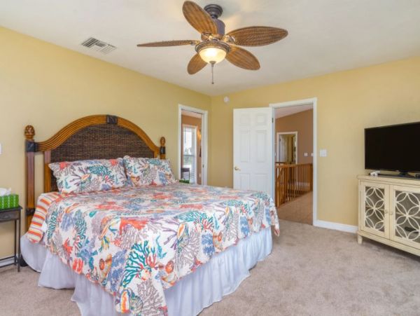 Four Bedroom Vacation Rental in the Florida Keys Pool & Spa