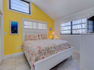 Gulf Front Rental in Fabulous Florida Keys. Four Bedrooms