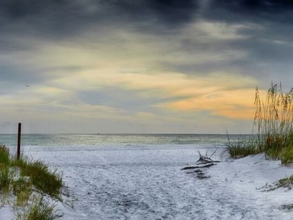 Luxury Anna Maria Island Duplex Three Bedrooms & Pool
