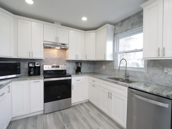 Village of Captiva Private home with pool one block to beach