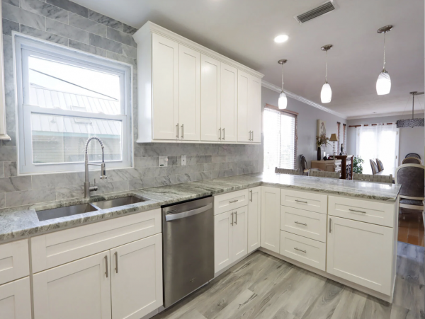 Village of Captiva Private home with pool one block to beach
