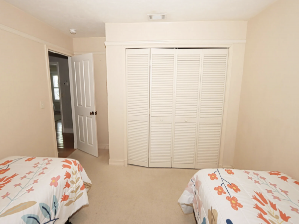 Village of Captiva Private home with pool one block to beach