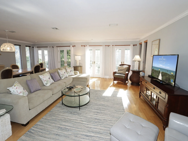 Village of Captiva Private home with pool one block to beach