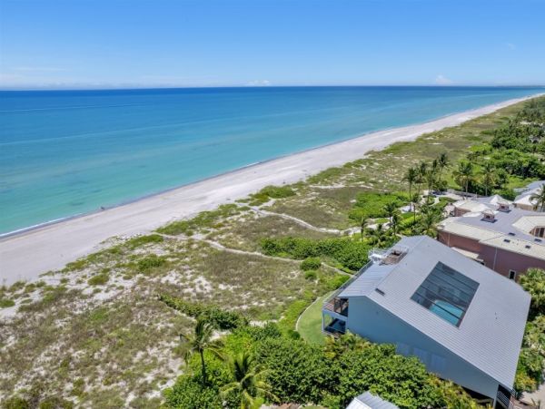 Captiva Vacation Rental: Beachfront Luxury Awaits