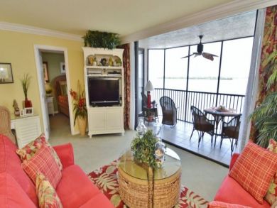 Bay View Rental Fort Myers with Two Bedrooms