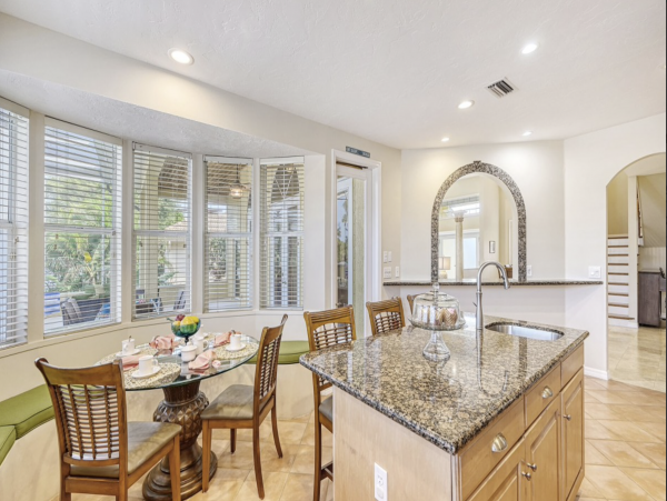 Lido Key 4 Bedroom Vacation Rental Walk to Beach & Boat Dock