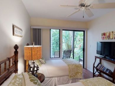 Wailea 2 Bedroom Condo Sleeps 6 Guests Short Walk to Beach