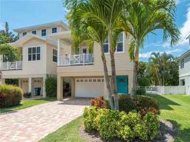 Luxury Three Bedroom Holmes Beach Vacation Villa with Pool
