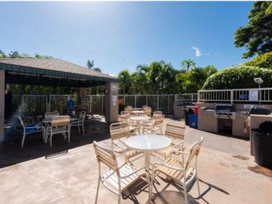 Value Two Bedroom Kihei Vacation Condo Sleeps Six