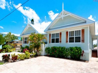 Anna Maria Island Vacation Rental Home (Duplex) Sleeps 6