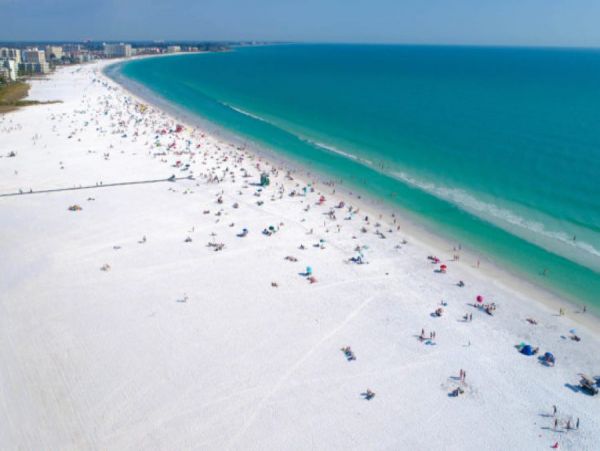 Siesta Key 3 Bedroom Villa Luxury Inside and Out Sleeps 8