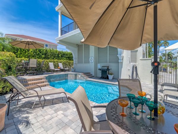 Siesta Key 3 Bedroom Villa Luxury Inside and Out Sleeps 8