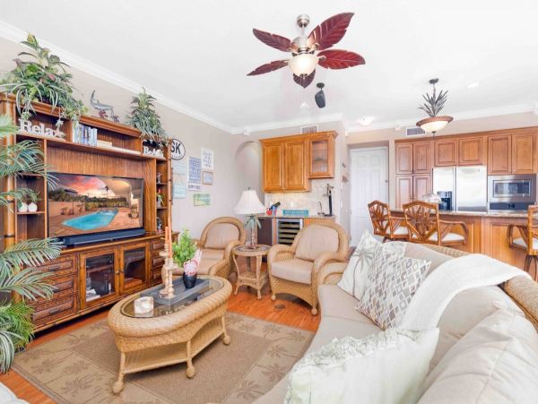 Siesta Key 3 Bedroom Villa Luxury Inside and Out Sleeps 8
