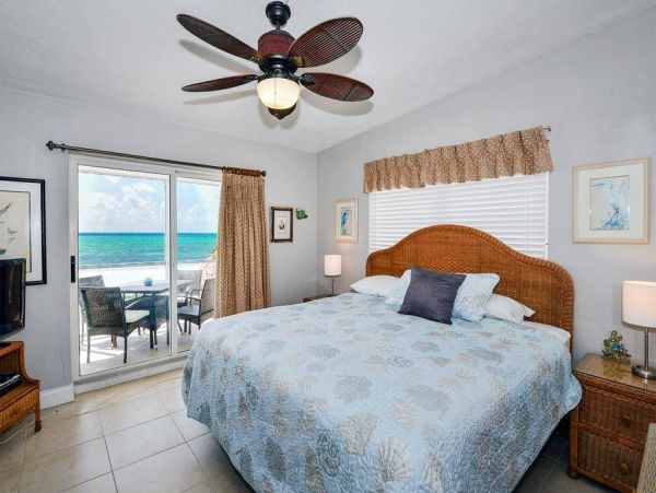 Islamorada Beach Front Home Value Priced 4 Bedrooms Sleeps 8
