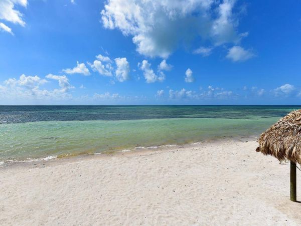 Islamorada Beach Front Home Value Priced 4 Bedrooms Sleeps 8