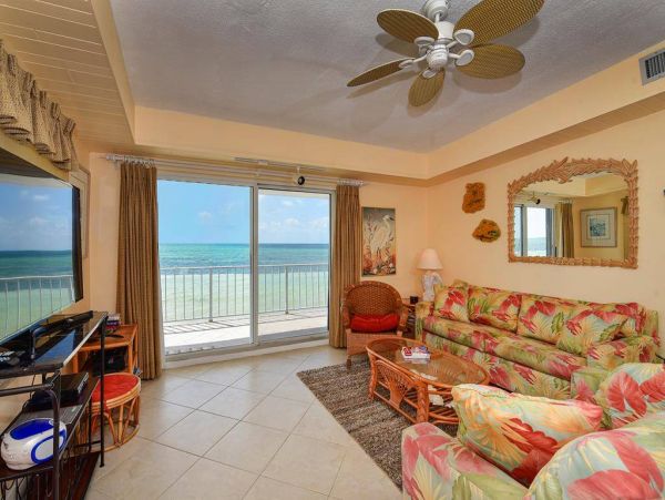 Islamorada Beach Front Home Value Priced 4 Bedrooms Sleeps 8