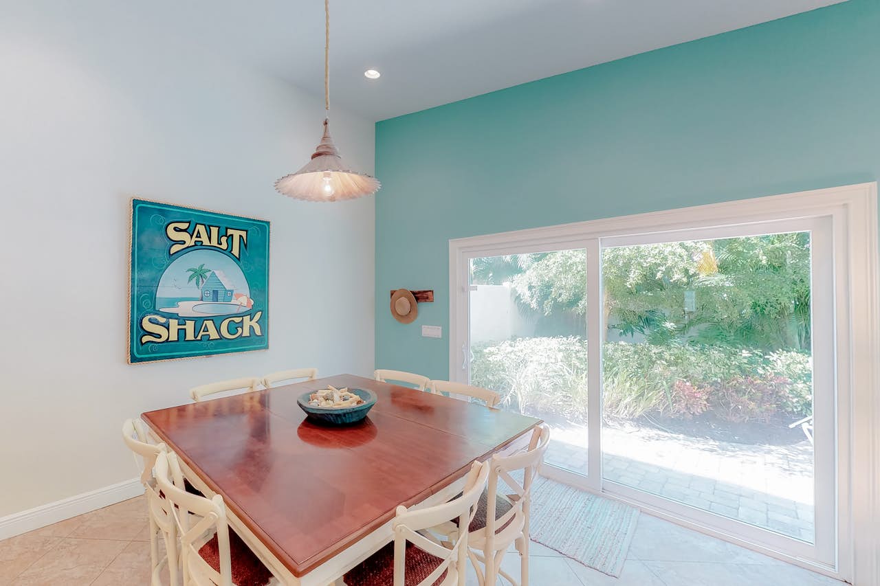 Holmes Beach Pool Vacation Rental Home Sleeps 7 Guests