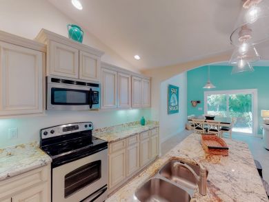 Holmes Beach Pool Vacation Rental Home Sleeps 7 Guests