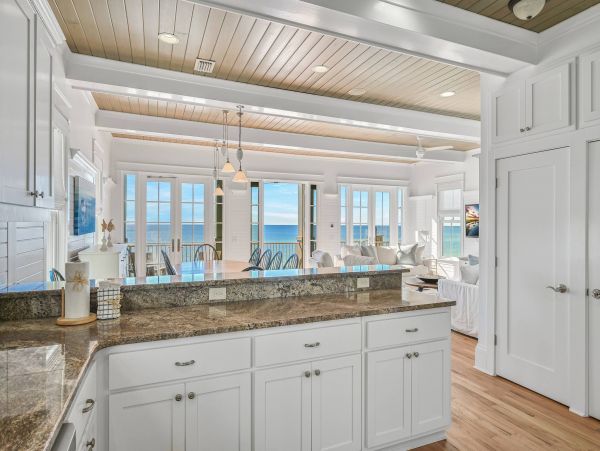 Six Bedroom Luxury Rental Beaches of South Walton Sleeps 22!