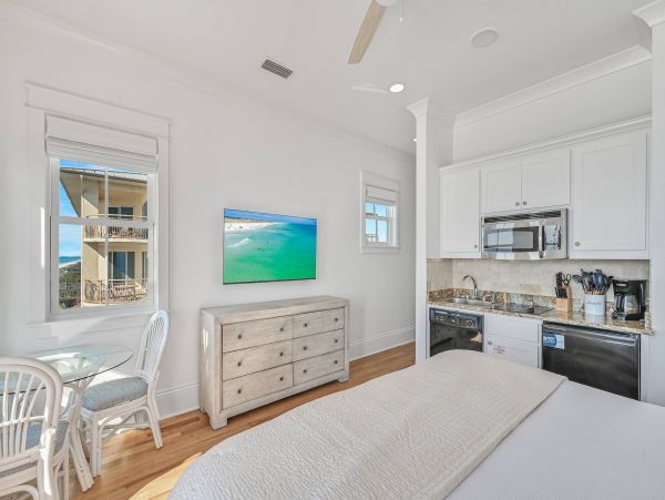Six Bedroom Luxury Rental Beaches of South Walton Sleeps 22!