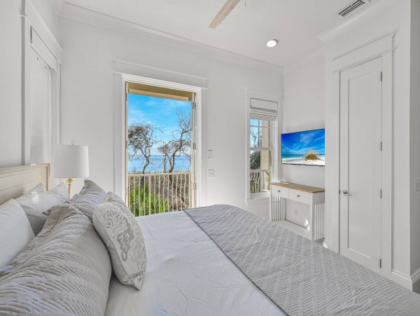 Six Bedroom Luxury Rental Beaches of South Walton Sleeps 22!